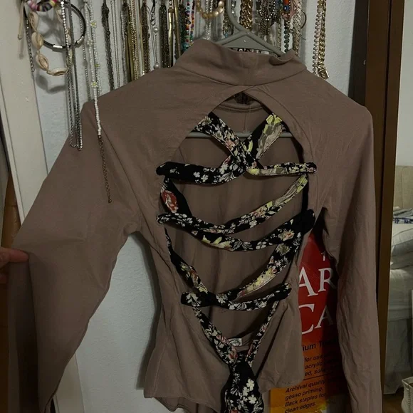 FREE PEOPLE top - Picture 6 of 12